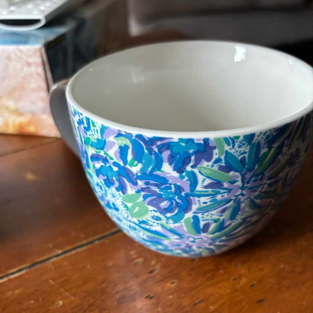Lilly Pulitzer Tea Coffee Mug Blue Purple Floral Abstract